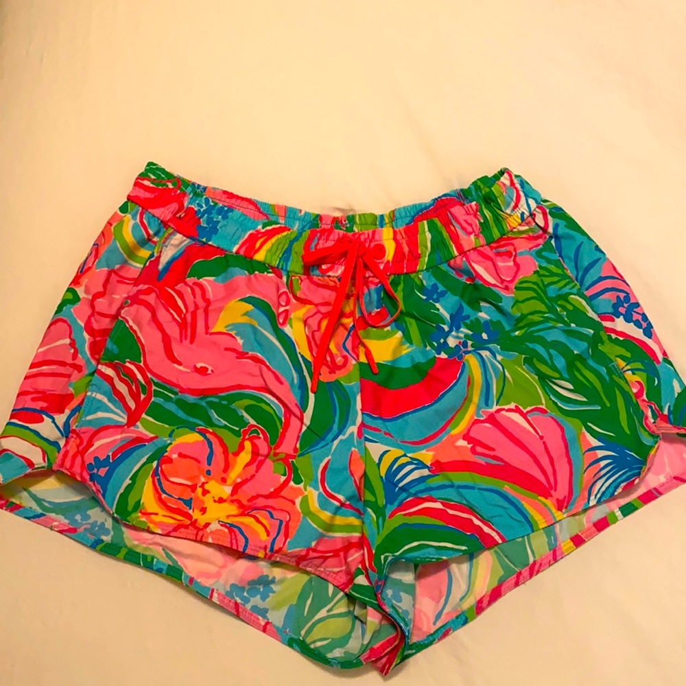COPY - Lilly Pulitzer luxletic shorts with pockets